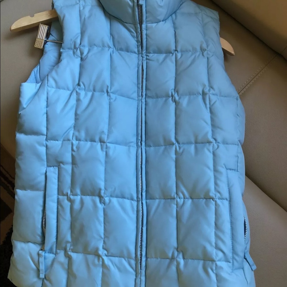 Gap Down Puffer Vest